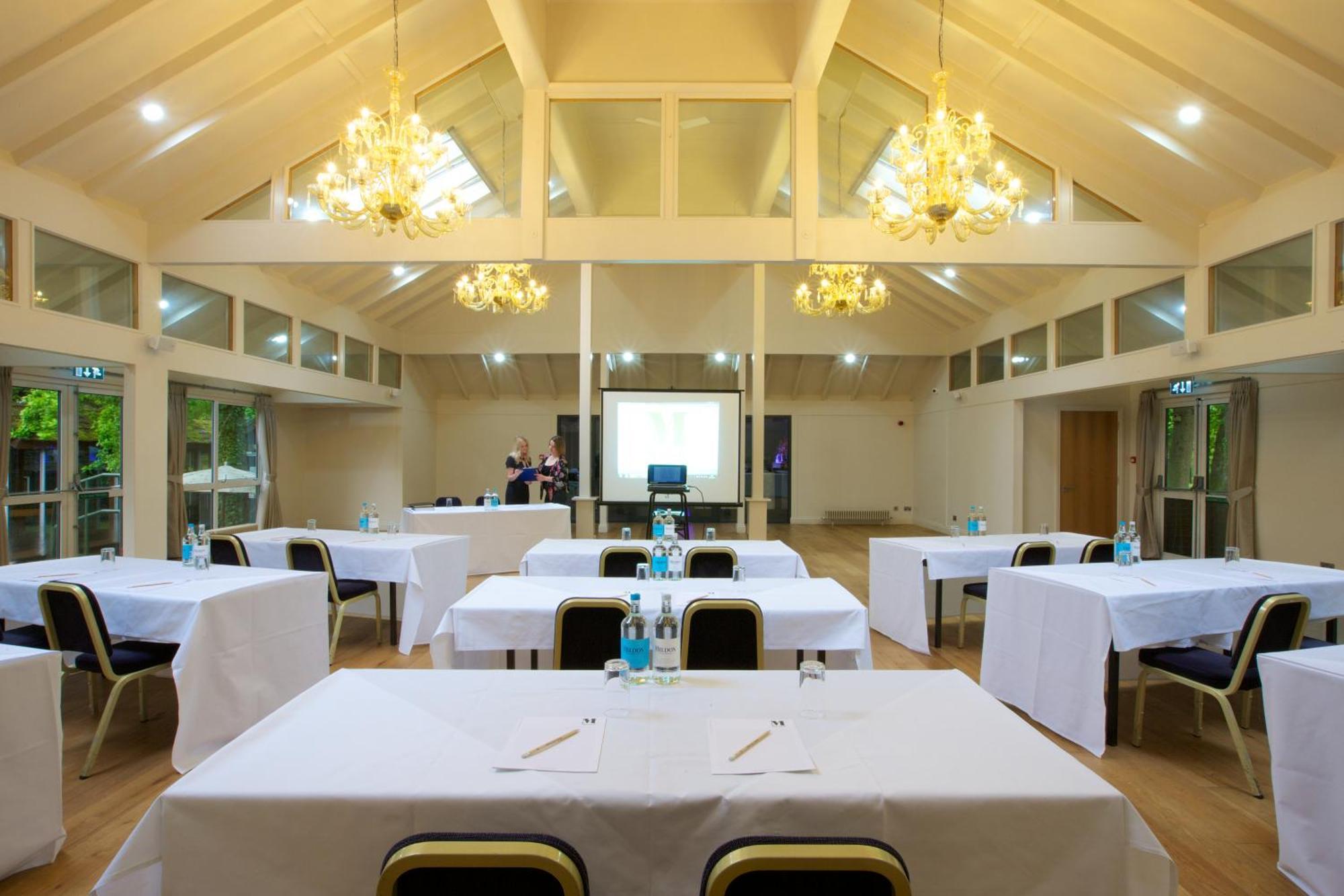 Marwell South Hotel